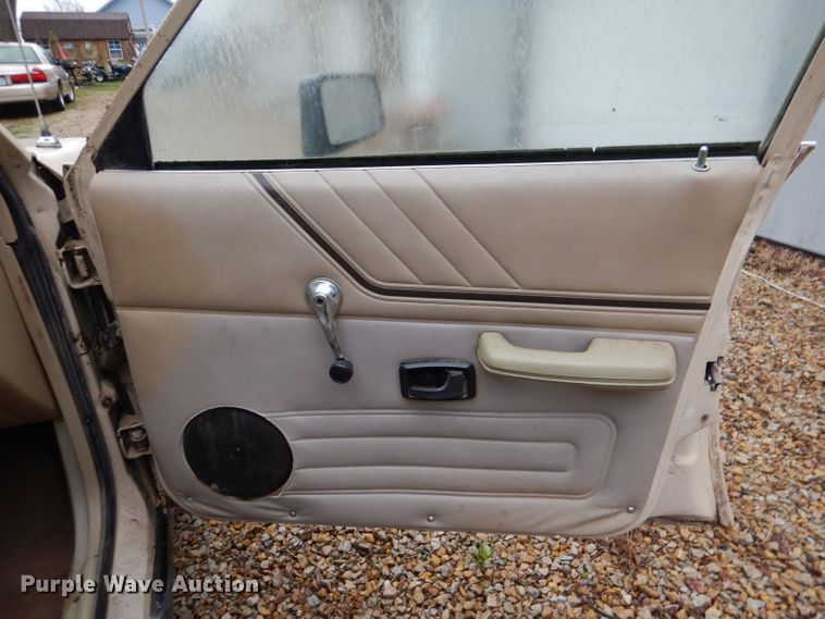 image for item DL4839 1985 Ford Escort L