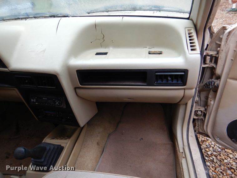 image for item DL4839 1985 Ford Escort L