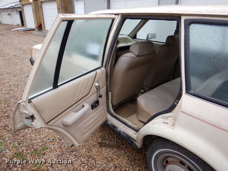 image for item DL4839 1985 Ford Escort L