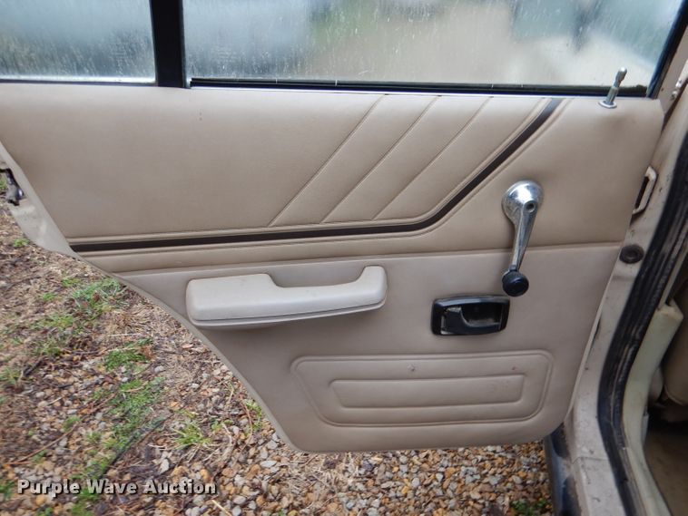 image for item DL4839 1985 Ford Escort L