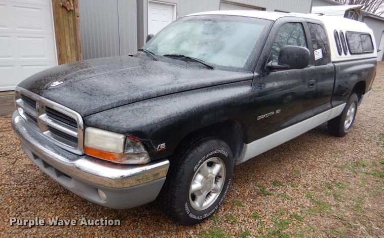 image for item DL4841 1997 Dodge Dakota  Ext. Cab pickup truck