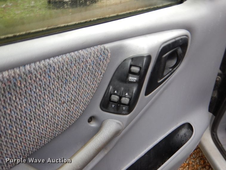 image for item DL4841 1997 Dodge Dakota  Ext. Cab pickup truck