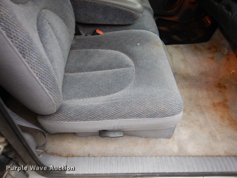 image for item DL4841 1997 Dodge Dakota  Ext. Cab pickup truck