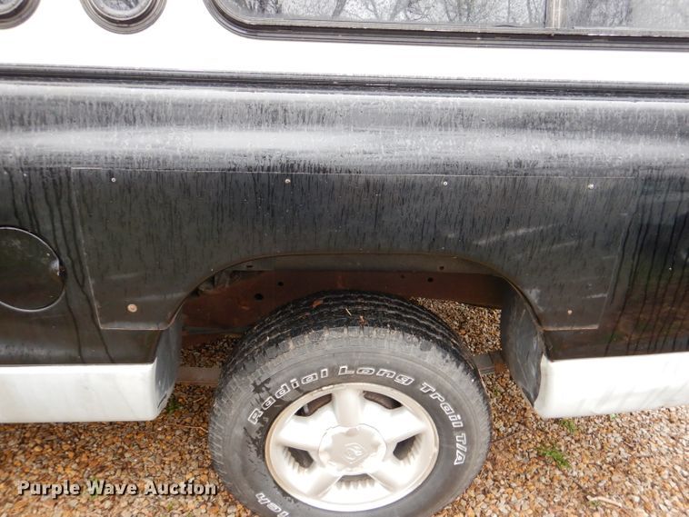 image for item DL4841 1997 Dodge Dakota  Ext. Cab pickup truck