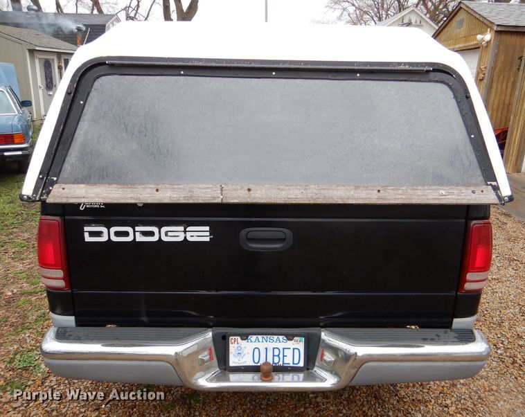 image for item DL4841 1997 Dodge Dakota  Ext. Cab pickup truck