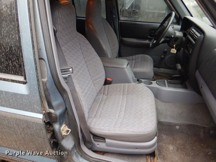 image for item DL4842 1997 Jeep Cherokee  SUV