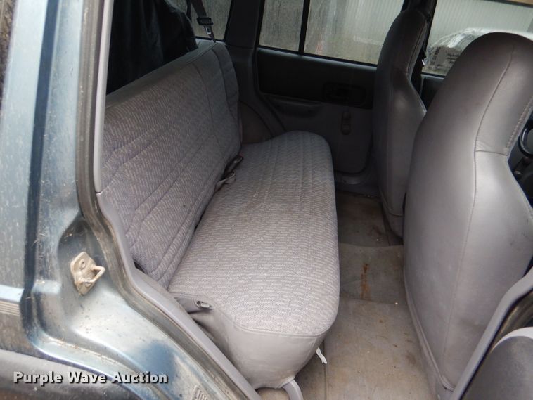 image for item DL4842 1997 Jeep Cherokee  SUV