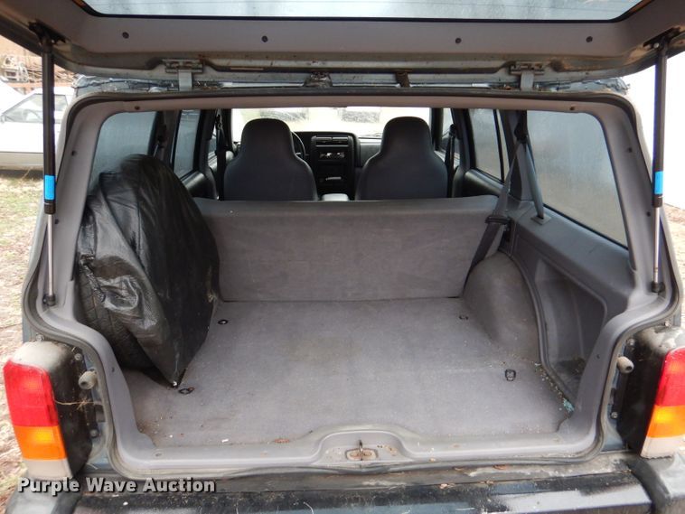 image for item DL4842 1997 Jeep Cherokee  SUV