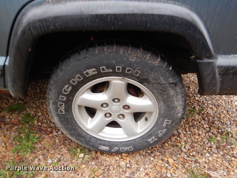 image for item DL4842 1997 Jeep Cherokee  SUV