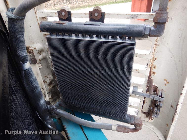 image for item DL4865 Tennant 385  sweeper