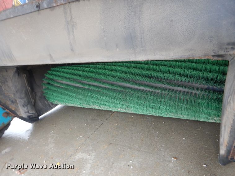 image for item DL4865 Tennant 385  sweeper