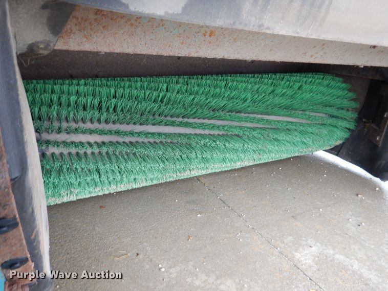 image for item DL4865 Tennant 385  sweeper