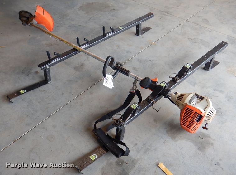 image for item DL4867 Lawn and garden equipment