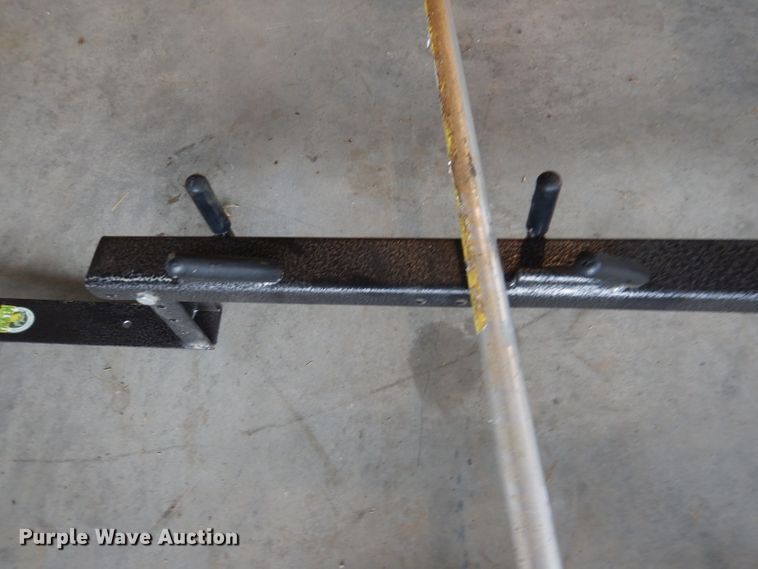 image for item DL4867 Lawn and garden equipment