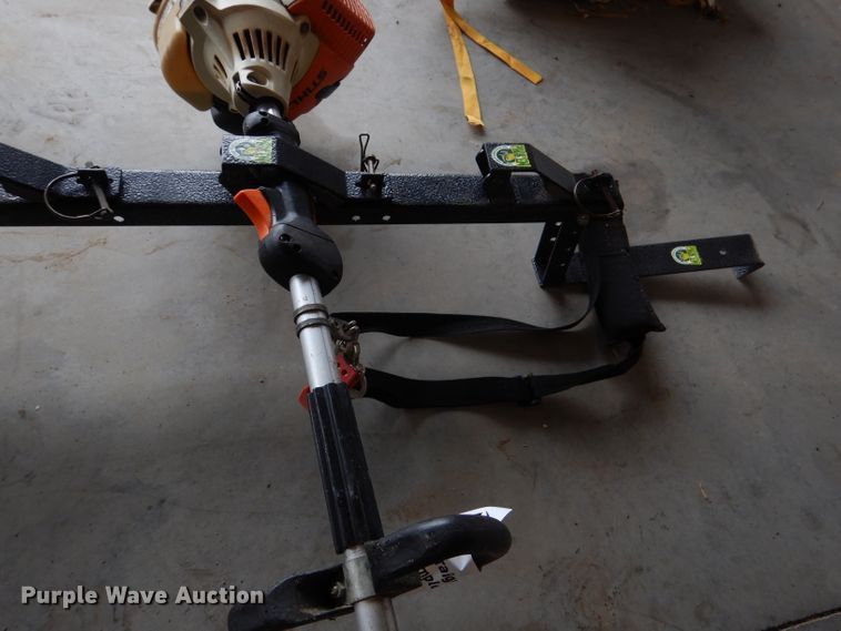 image for item DL4867 Lawn and garden equipment