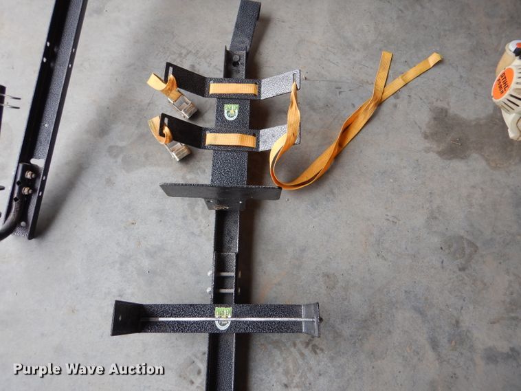 image for item DL4867 Lawn and garden equipment