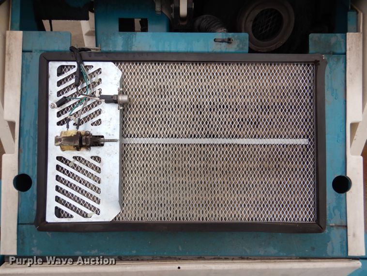 image for item DL4869 Tennant 8300  sweeper