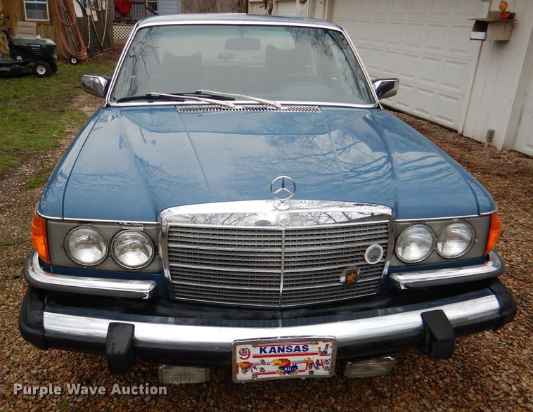 image for item DL4892 1976 Mercedes Benz 280S  passenger vehicle