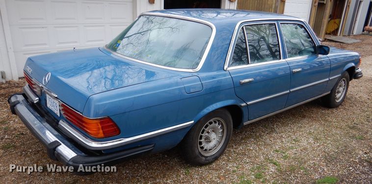 image for item DL4892 1976 Mercedes Benz 280S  passenger vehicle