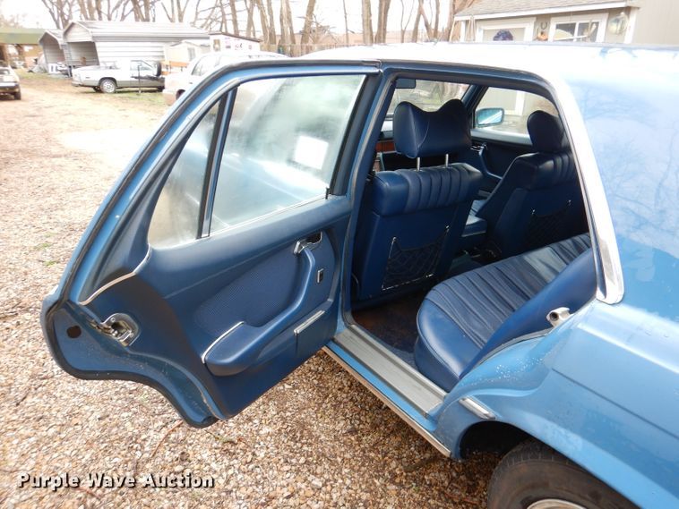 image for item DL4892 1976 Mercedes Benz 280S  passenger vehicle