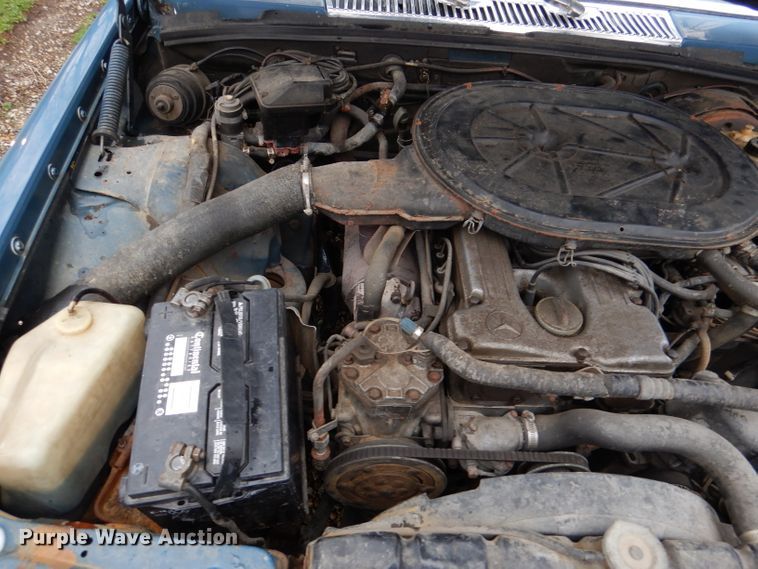 image for item DL4892 1976 Mercedes Benz 280S  passenger vehicle