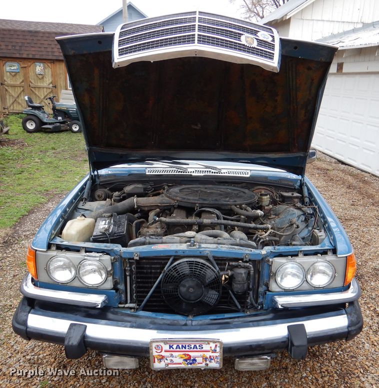 image for item DL4892 1976 Mercedes Benz 280S  passenger vehicle