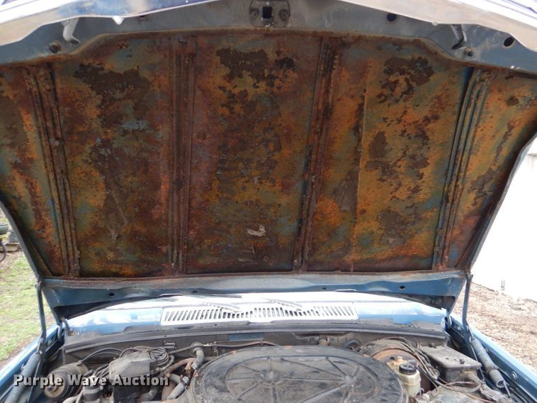 image for item DL4892 1976 Mercedes Benz 280S  passenger vehicle