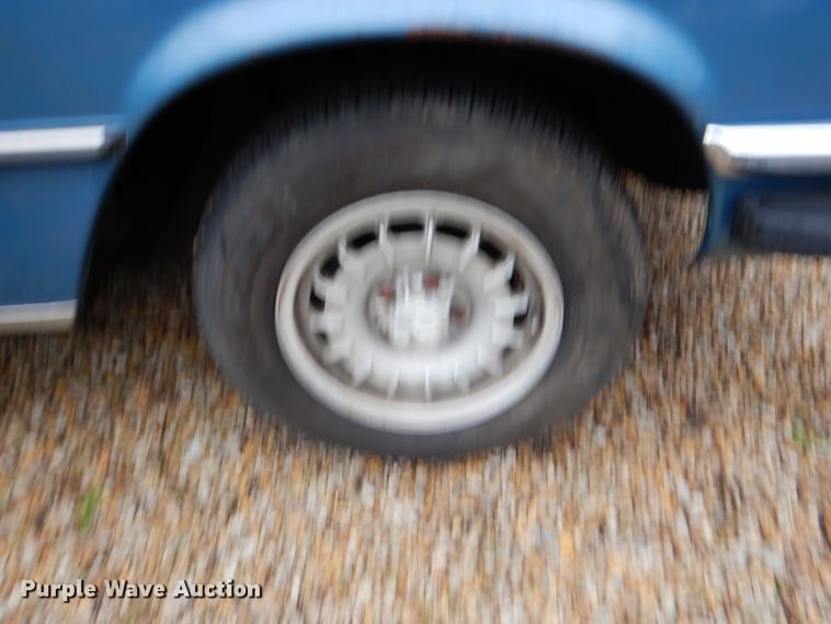 image for item DL4892 1976 Mercedes Benz 280S  passenger vehicle