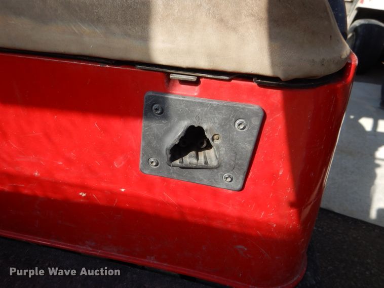 image for item DL4917 (8) golf carts