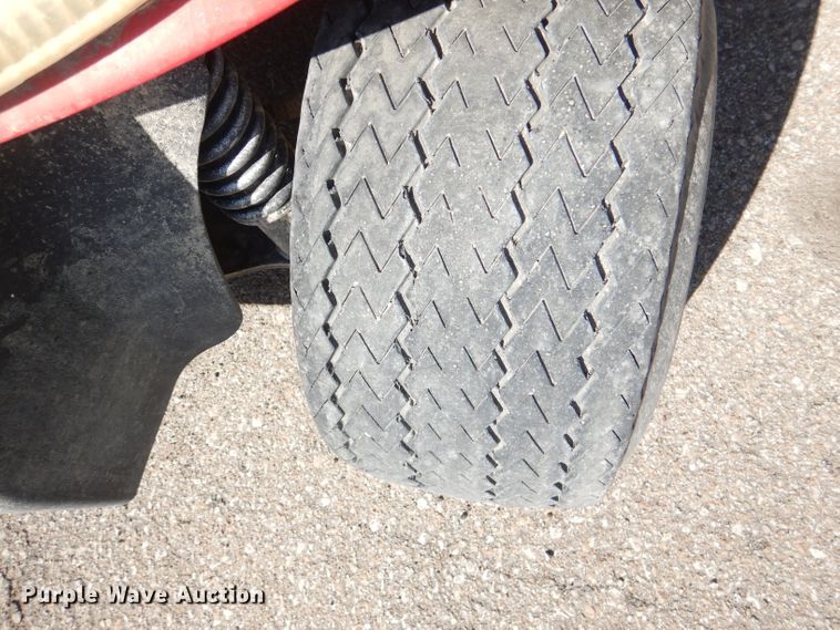 image for item DL4917 (8) golf carts