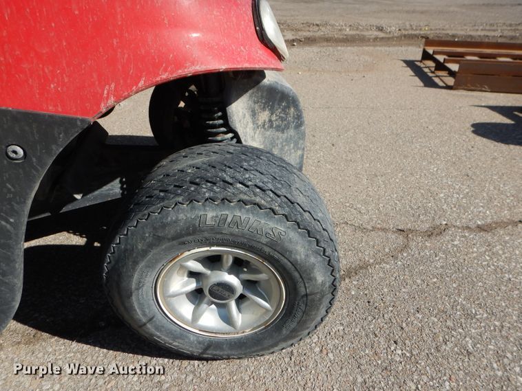 image for item DL4917 (8) golf carts