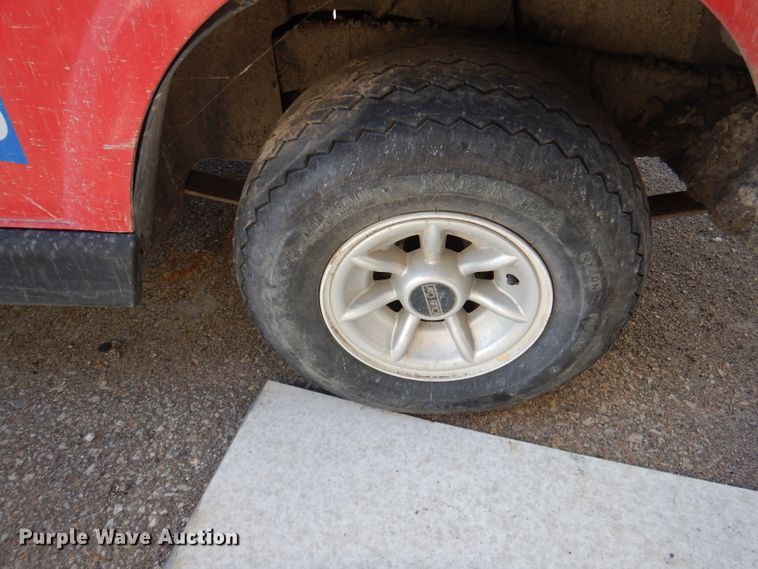 image for item DL4917 (8) golf carts