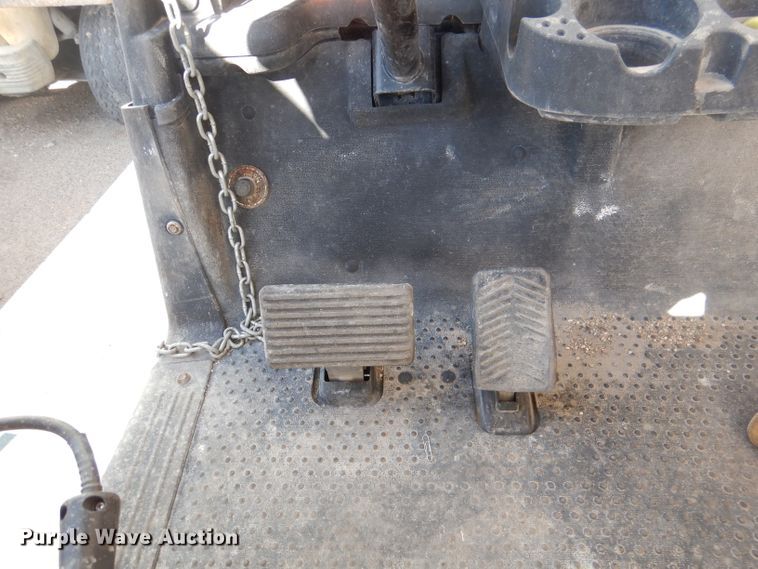 image for item DL4917 (8) golf carts