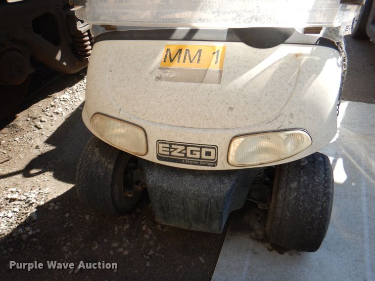 image for item DL4917 (8) golf carts