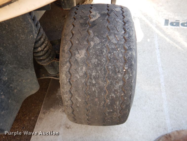 image for item DL4917 (8) golf carts