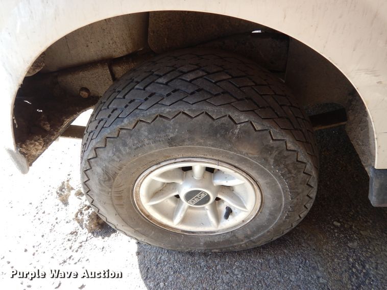 image for item DL4917 (8) golf carts