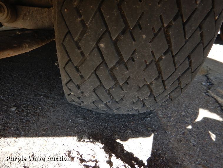 image for item DL4917 (8) golf carts