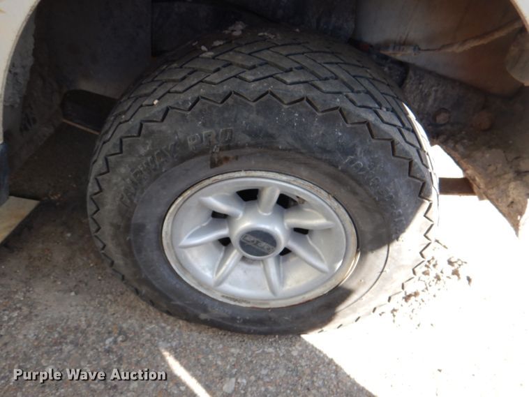 image for item DL4917 (8) golf carts