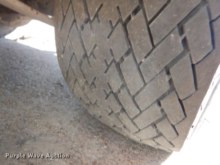 image for item DL4917 (8) golf carts