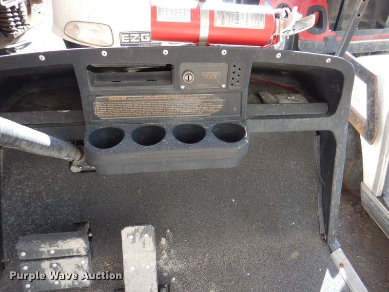 image for item DL4917 (8) golf carts