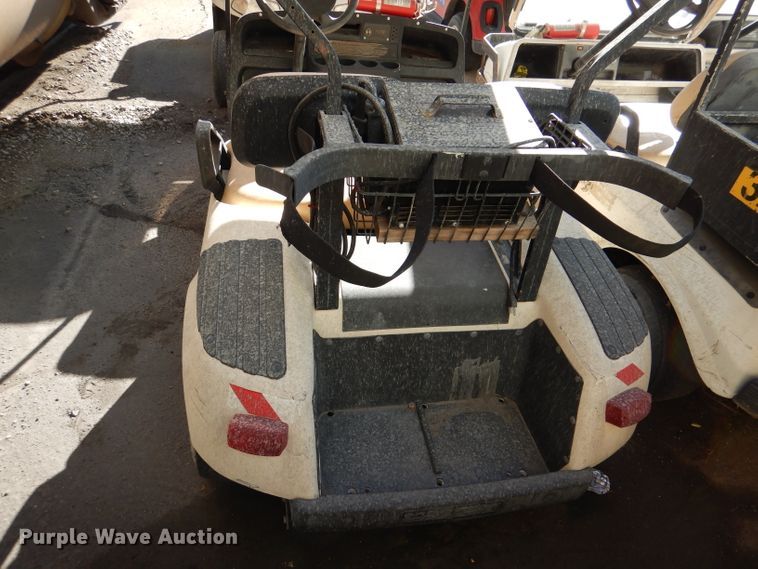 image for item DL4917 (8) golf carts