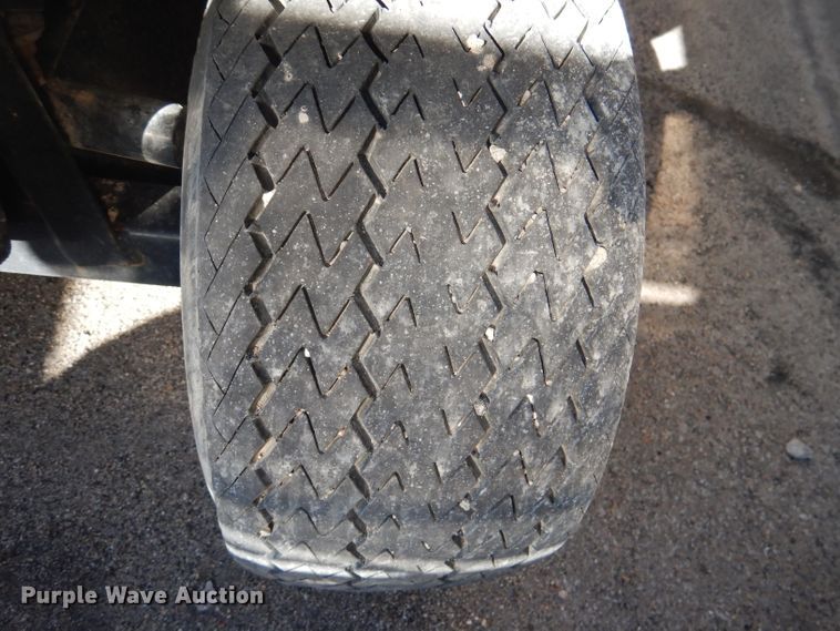 image for item DL4917 (8) golf carts