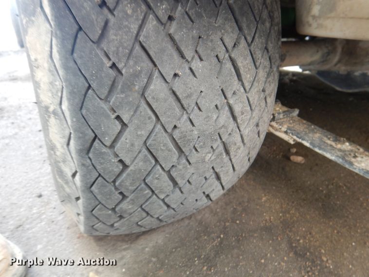 image for item DL4917 (8) golf carts