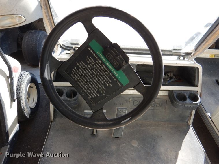 image for item DL4917 (8) golf carts