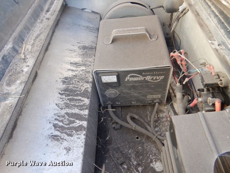 image for item DL4917 (8) golf carts