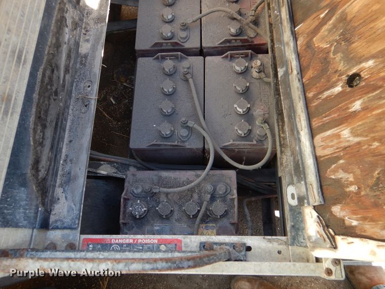 image for item DL4917 (8) golf carts