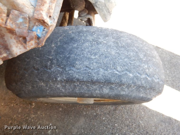 image for item DL4917 (8) golf carts