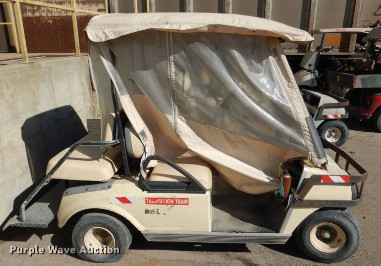 image for item DL4917 (8) golf carts