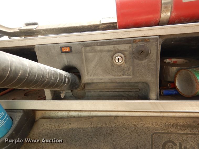 image for item DL4917 (8) golf carts