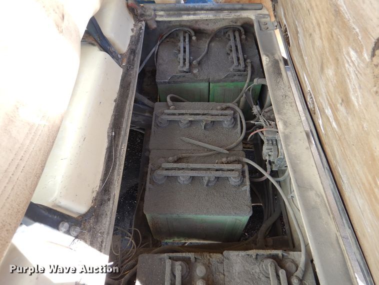 image for item DL4917 (8) golf carts